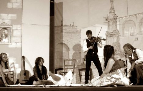 2011 - Spruàndu spruàndu - 4 Colonne - Santa Maria al Bagno, Nardò